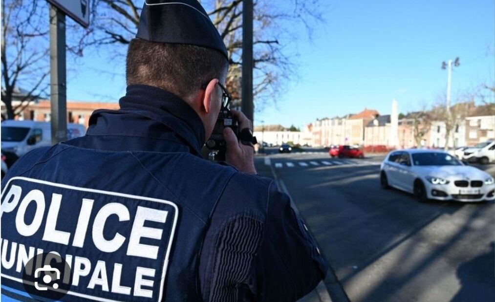 Depuis quelques jours, les policiers municipaux de Béthune patrouillent armés.