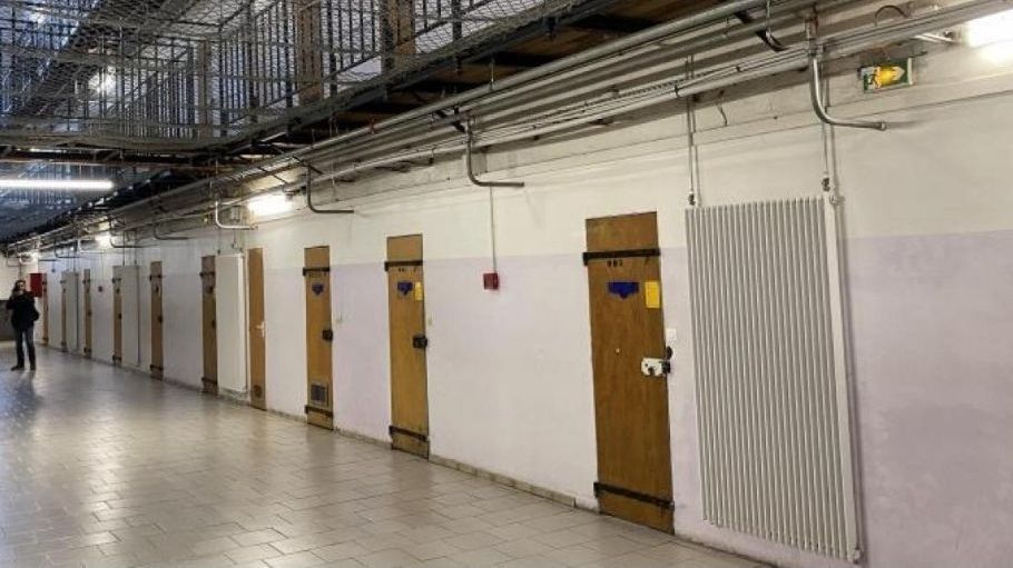 À Tourcoing, les réactions contrastées à la volonté de Gérald Darmanin de supprimer la prison avec sursis après la victoire du PSG.