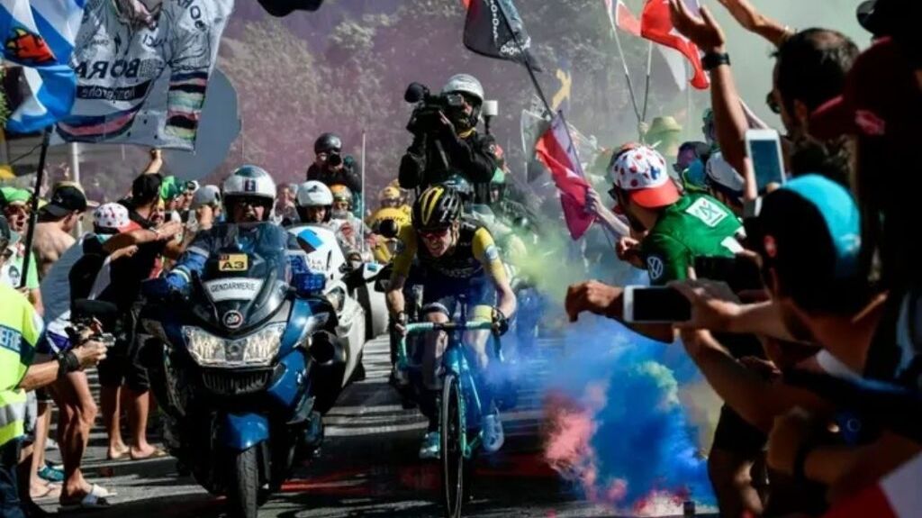 Le Tour de France 2025 s’élance de Lille : un départ en fanfare pour la 112e édition de la Grande boucle.
