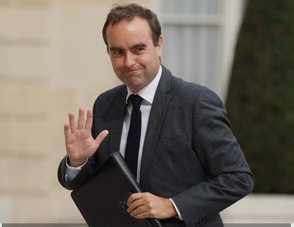 Sébastien Lecornu jette l’éponge !